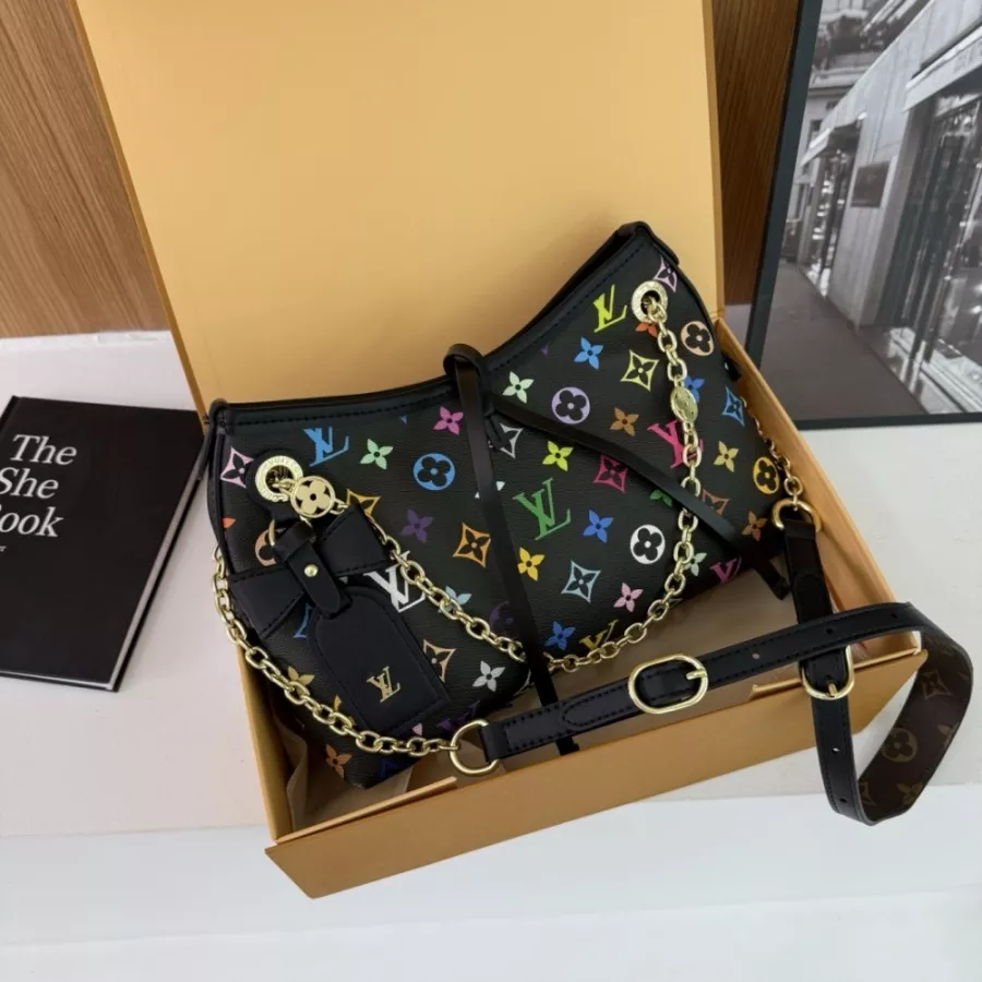 Louis Vuitton Messenger Bags For Women Comfortable 7596