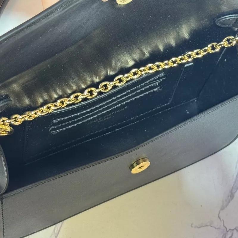 Louis Vuitton Messenger Bags For Women Comfortable 9847