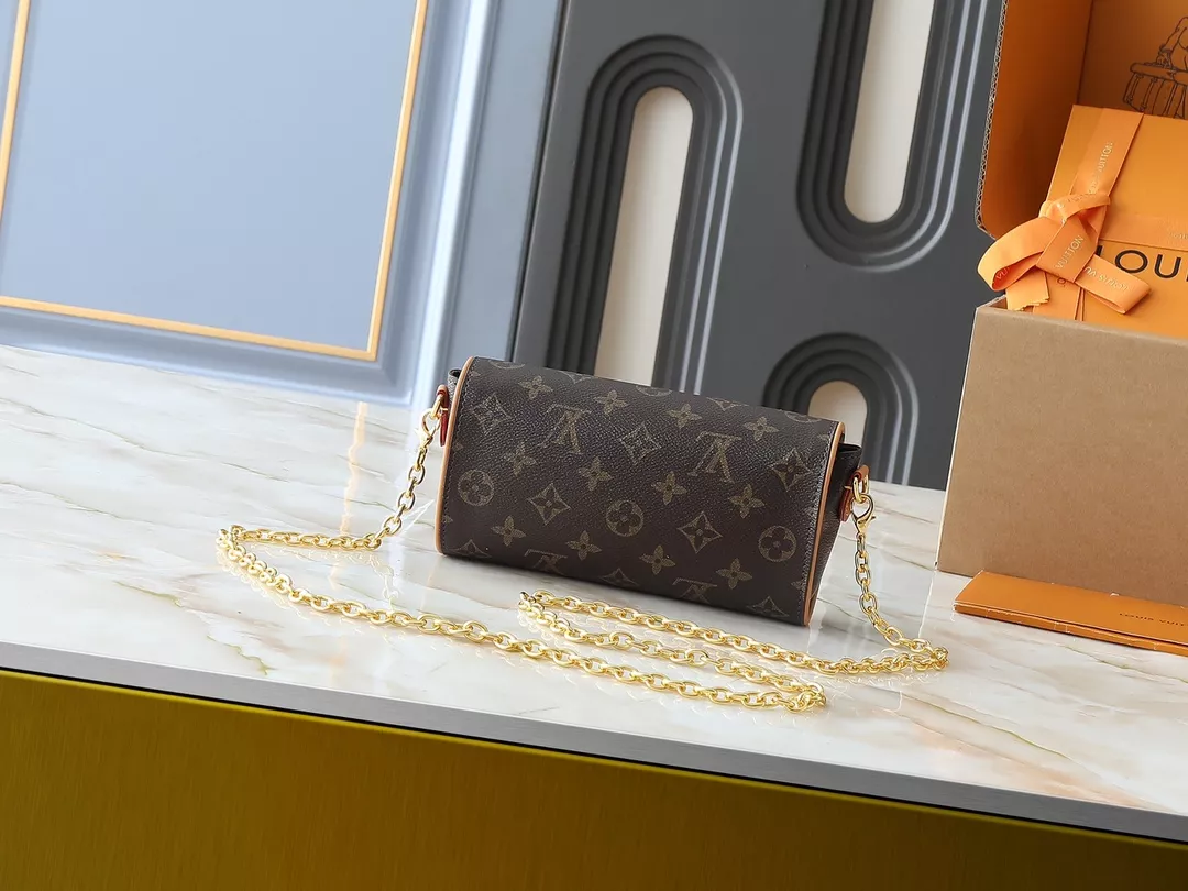 Louis Vuitton Messenger Bags For Women Durable 719