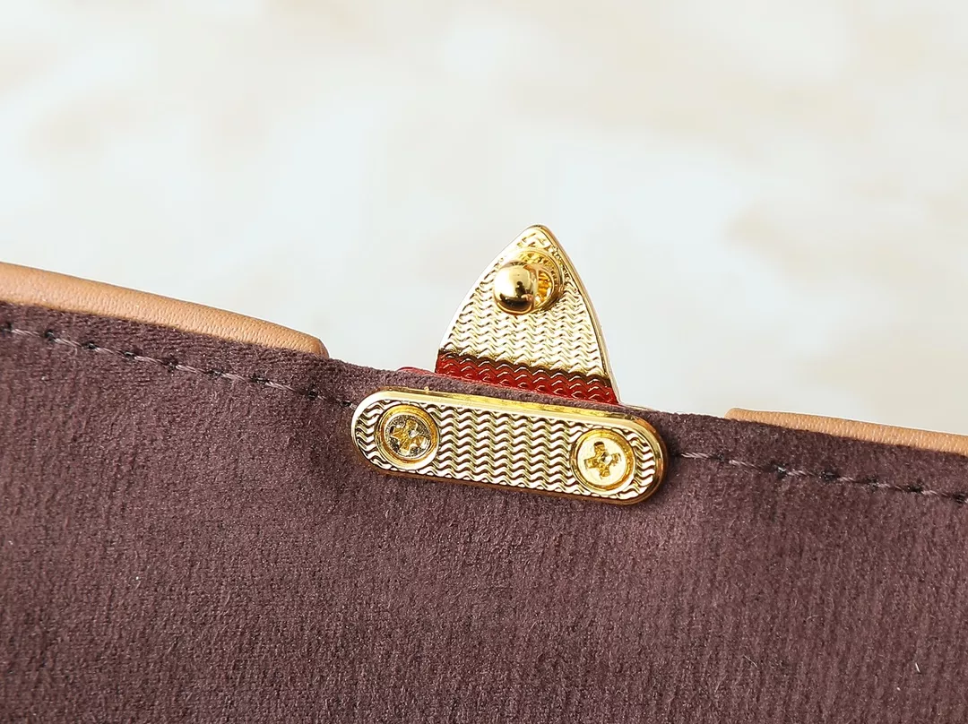 Louis Vuitton Messenger Bags For Women Durable 719