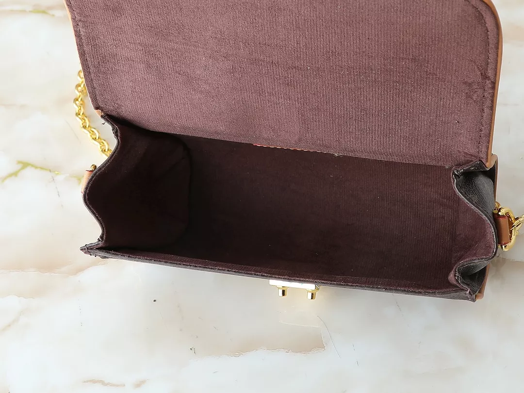 Louis Vuitton Messenger Bags For Women Durable 719