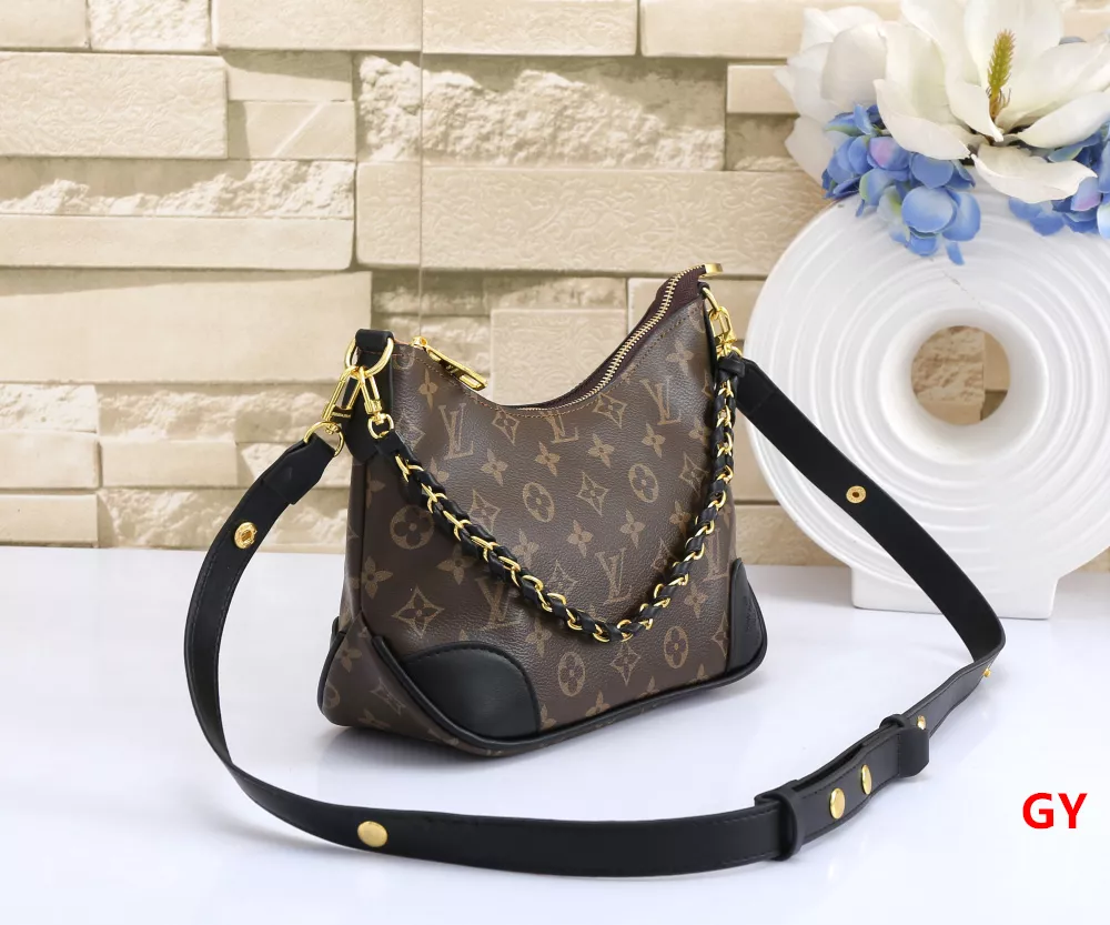 Louis Vuitton Messenger Bags For Women EyeCatching 4229
