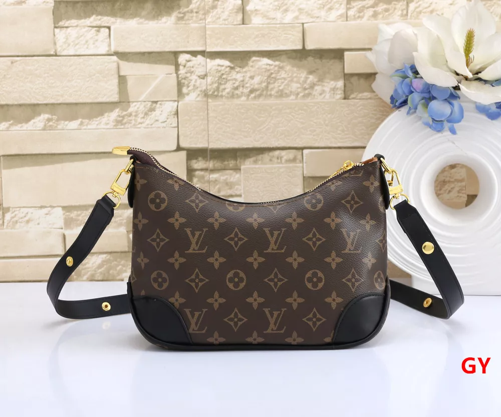 Louis Vuitton Messenger Bags For Women EyeCatching 4229