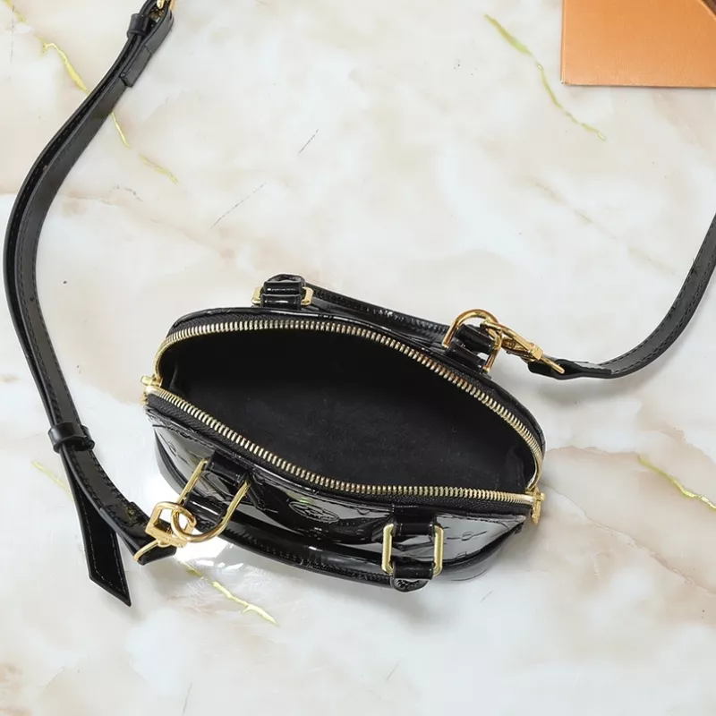 Louis Vuitton Messenger Bags For Women Modern 9091