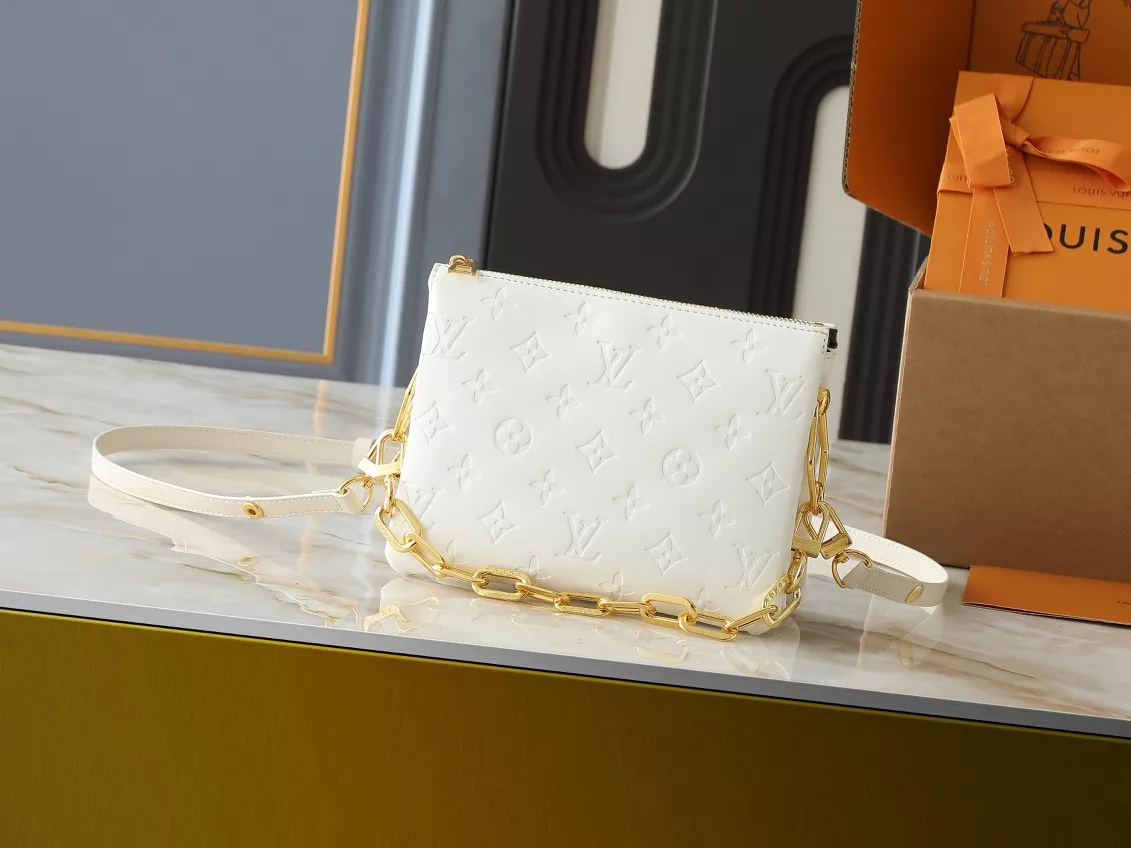 Louis Vuitton Messenger Bags For Women ModernLook 9059