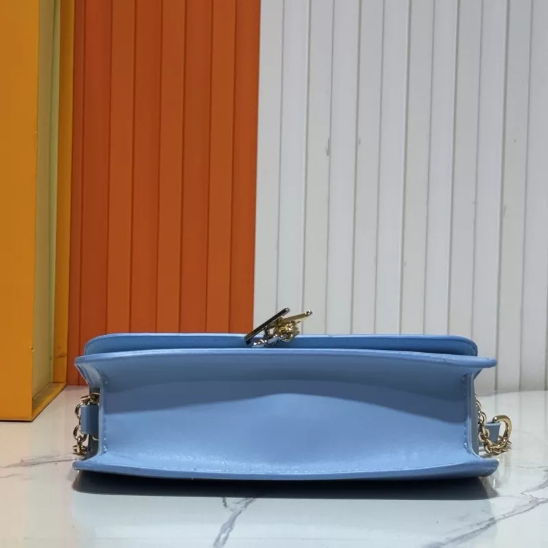 Louis Vuitton Messenger Bags For Women Popular 2727