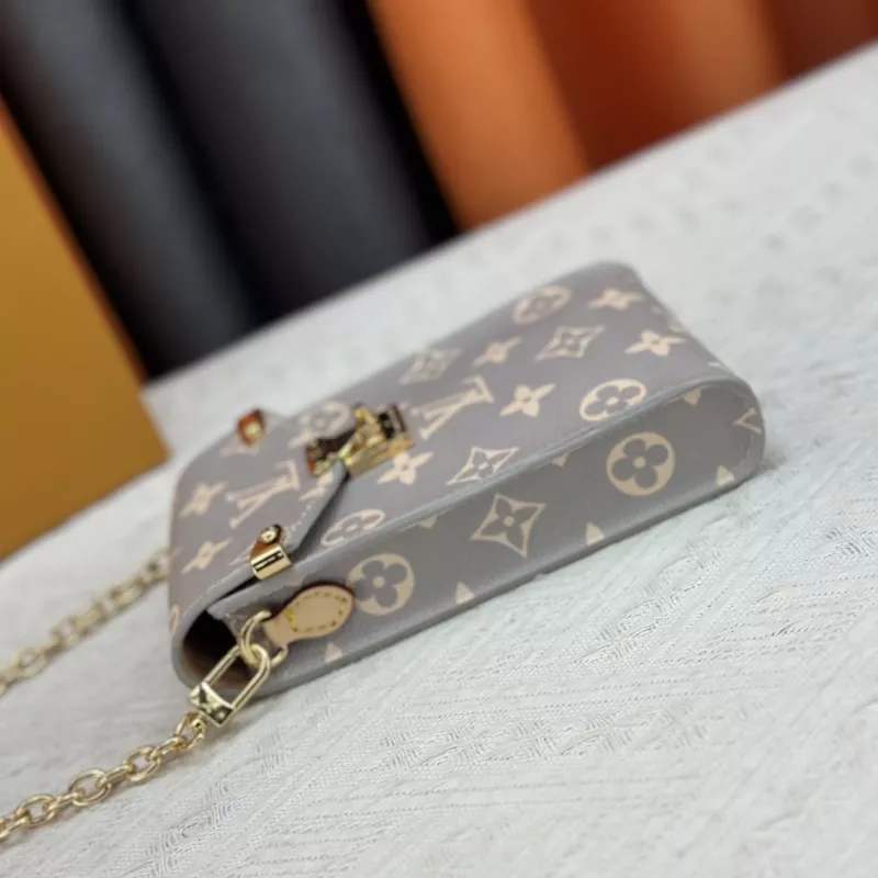 Louis Vuitton Messenger Bags For Women Popular 8954