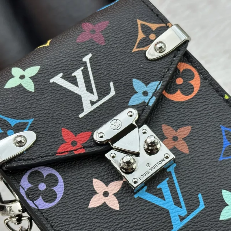 Louis Vuitton Messenger Bags For Women Resilient 9516