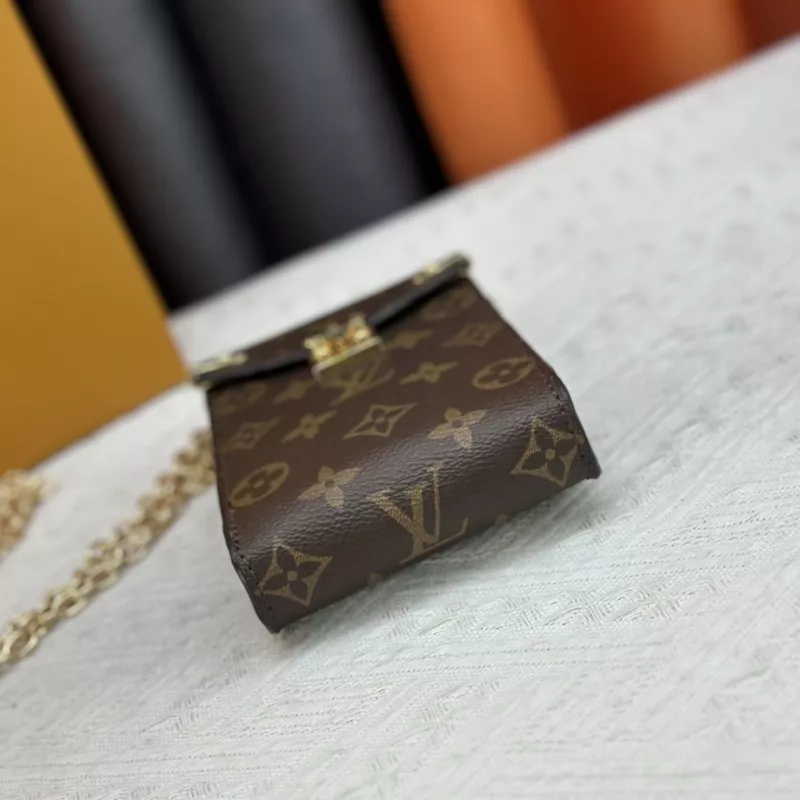 Louis Vuitton Messenger Bags For Women SmartChoice 6666