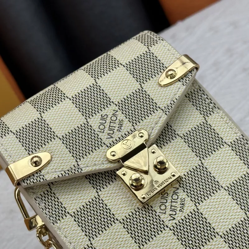 Louis Vuitton Messenger Bags For Women Trendy 7802