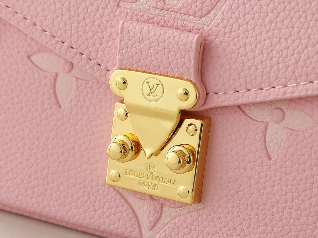 Louis Vuitton Messenger Bags For Women Unique 3253