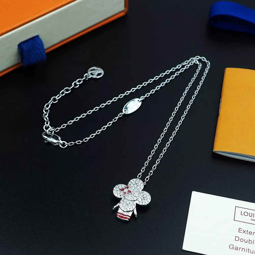 Louis Vuitton Necklaces DailyWear 5905