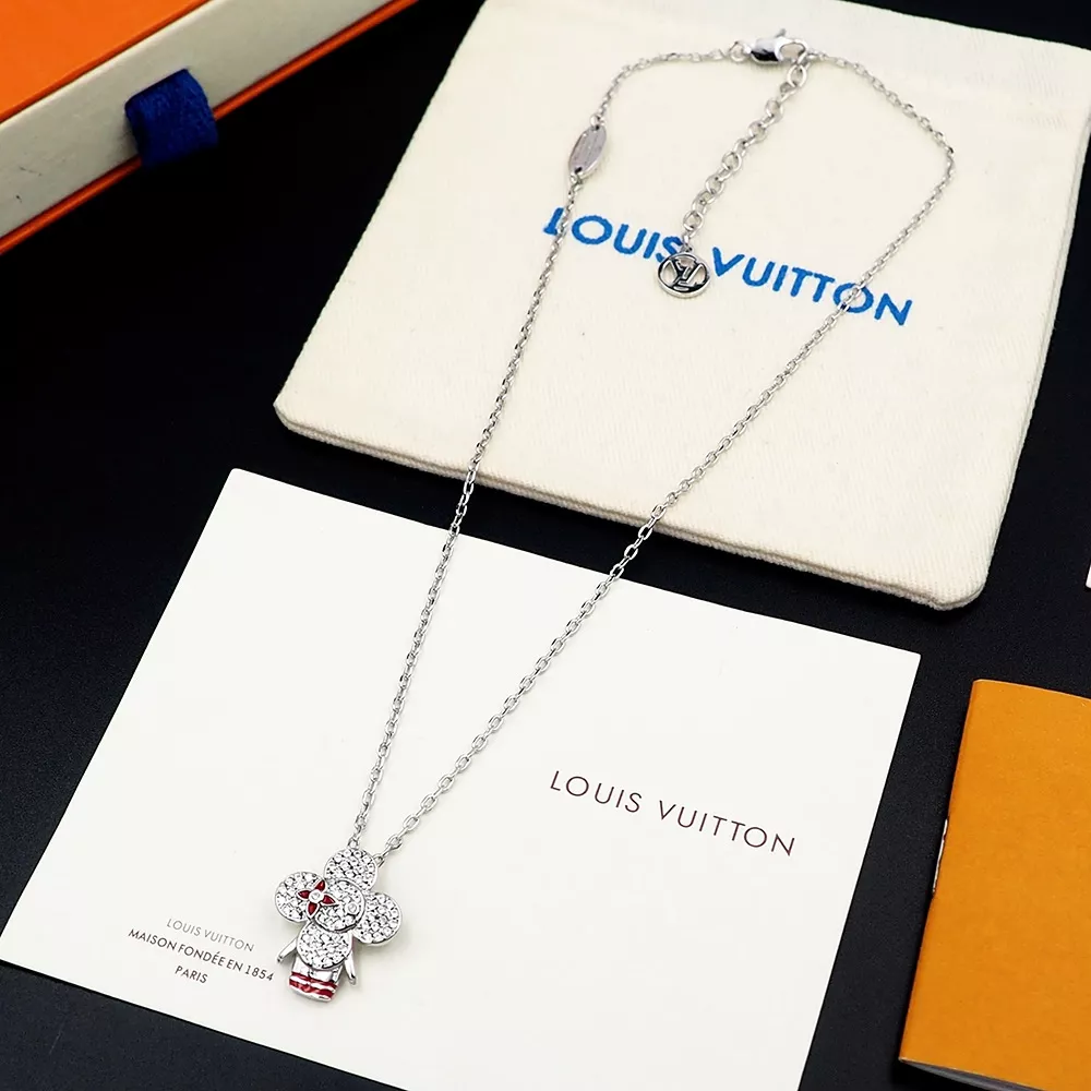 Louis Vuitton Necklaces DailyWear 5905