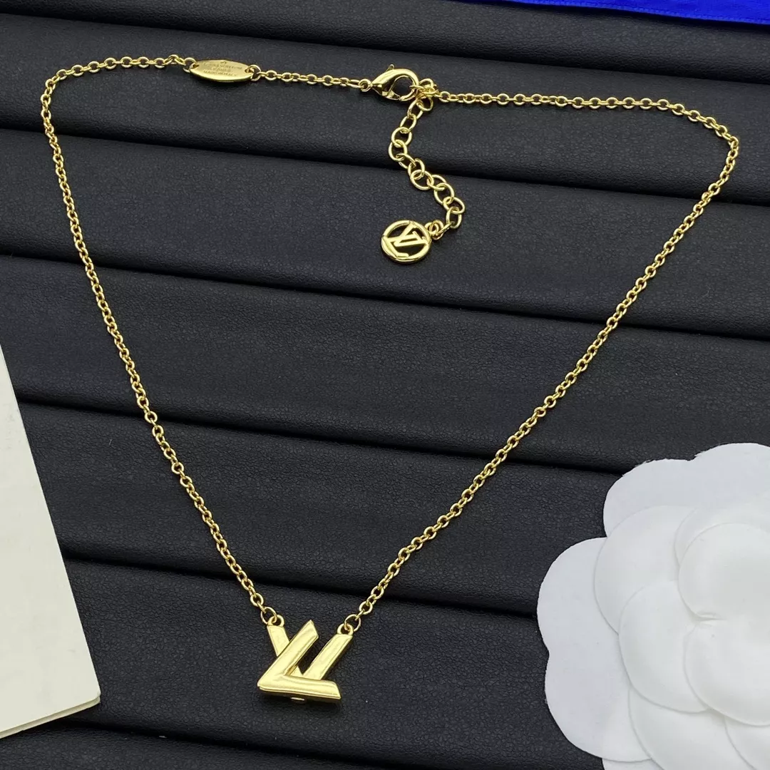 Louis Vuitton Necklaces Efficient 7415