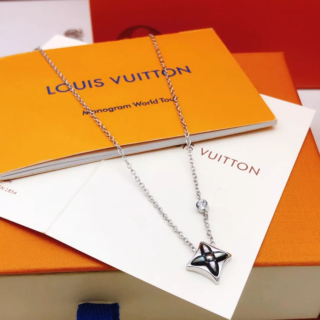 Louis Vuitton Necklaces EyeCatching 3866