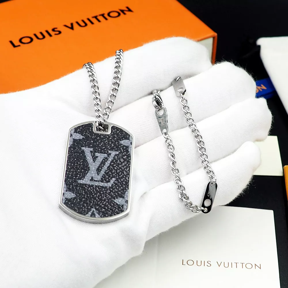 Louis Vuitton Necklaces Fashionable 1048