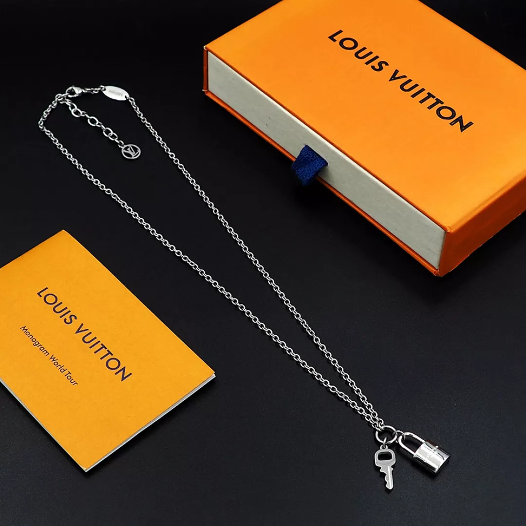 Louis Vuitton Necklaces Functional 1087