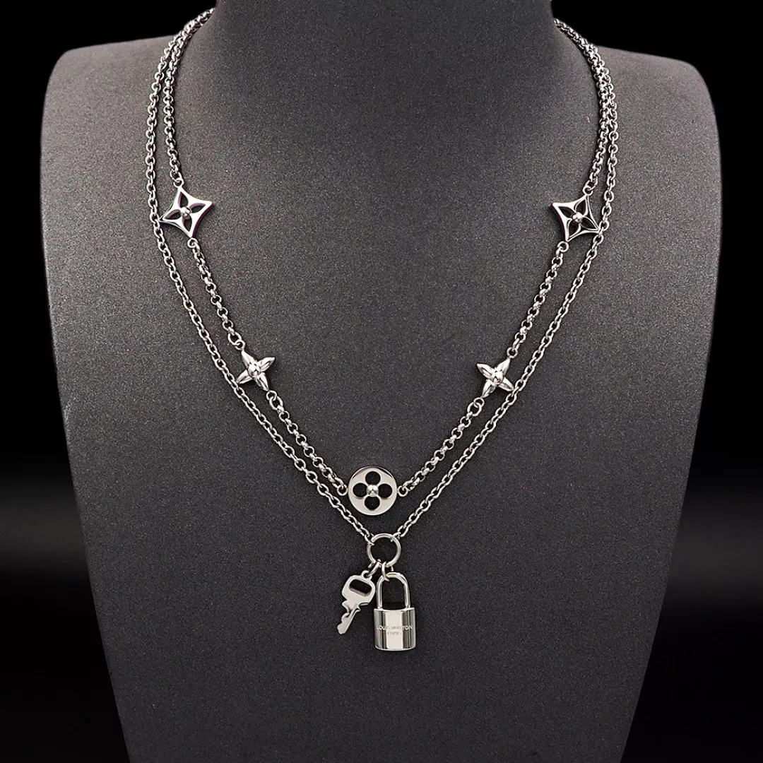 Louis Vuitton Necklaces Functional 1087