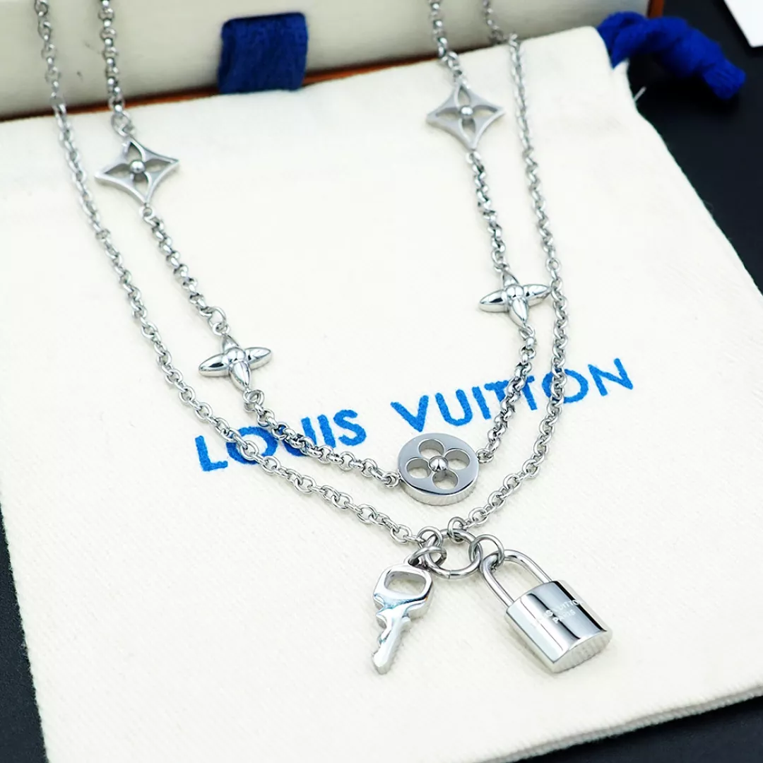 Louis Vuitton Necklaces Functional 1087