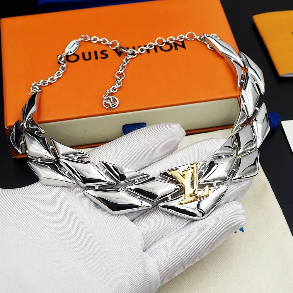 Louis Vuitton Necklaces Lightweight 2980