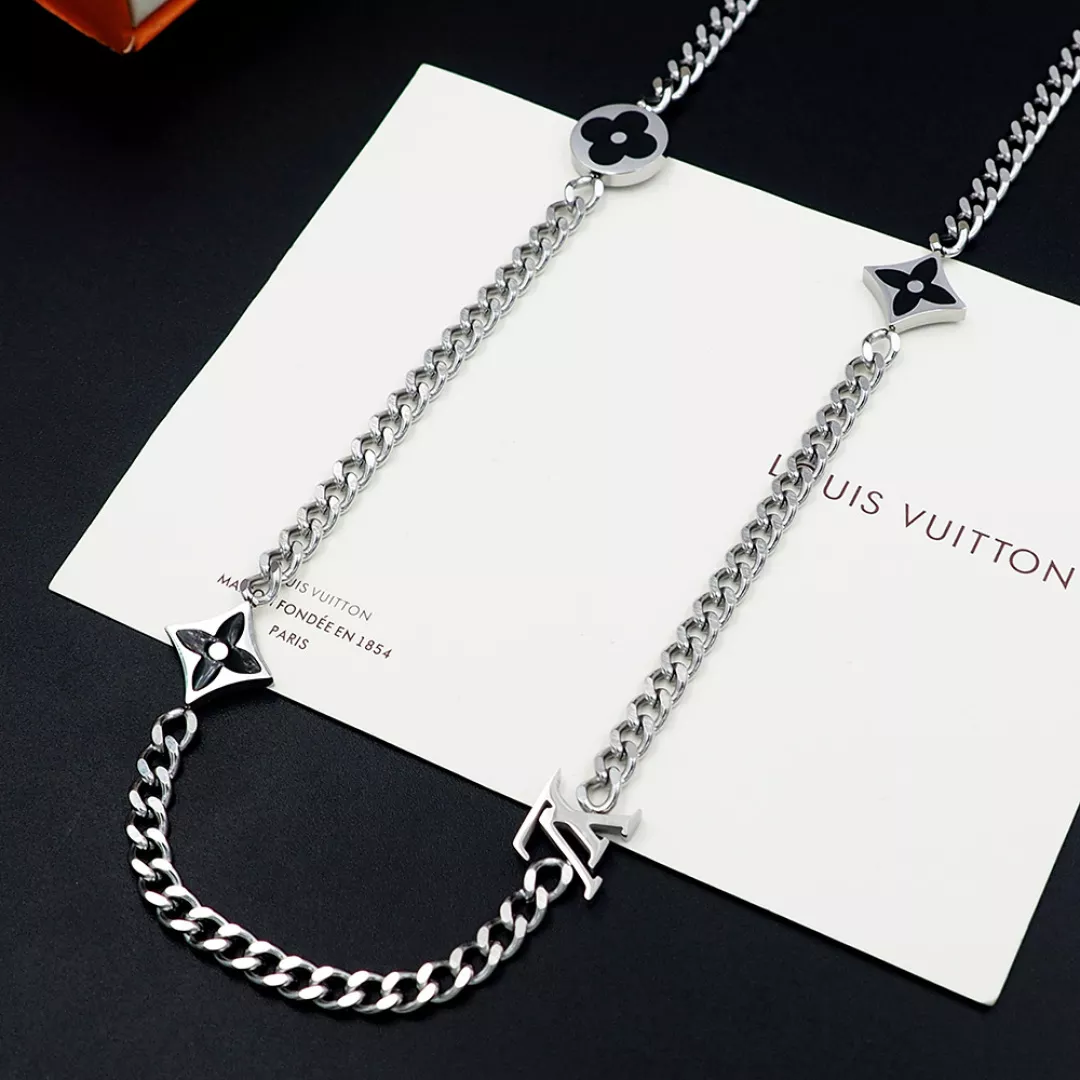 Louis Vuitton Necklaces Unique 7341