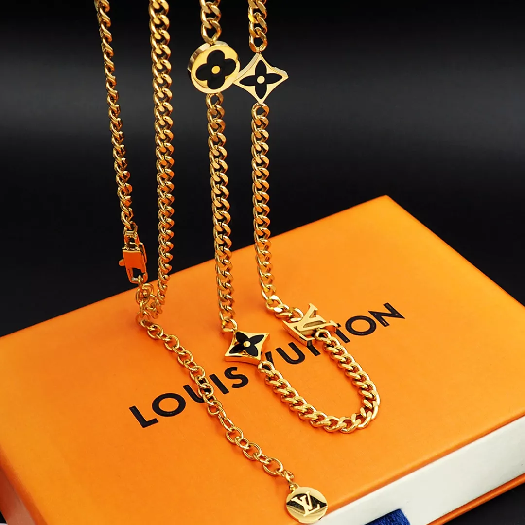 Louis Vuitton Necklaces Vibrant 8655