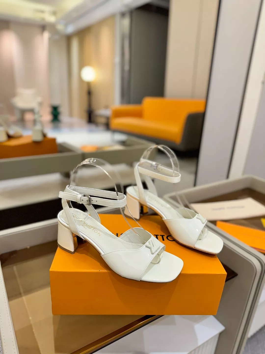 Louis Vuitton Sandal For Women Breathable 6311