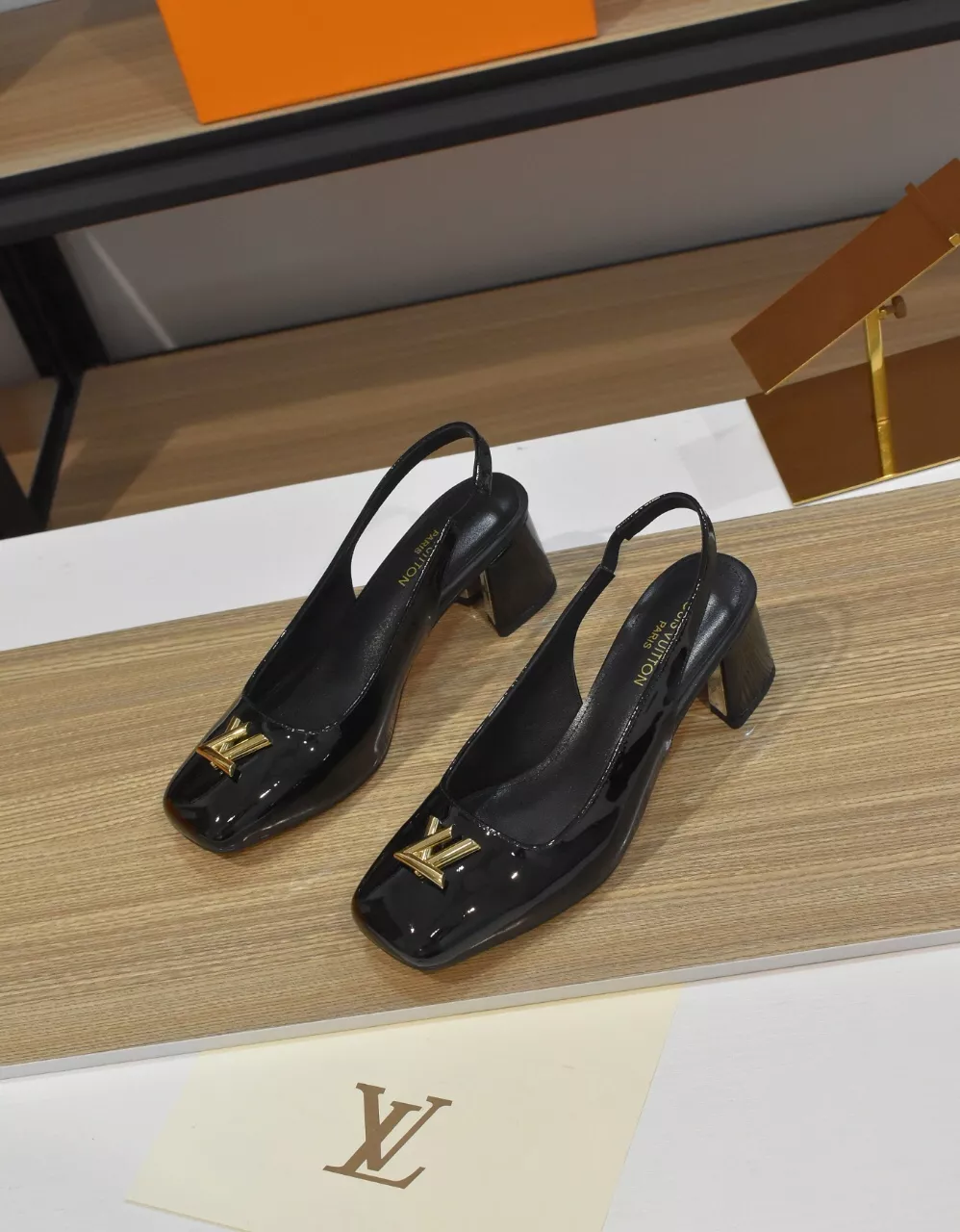 Louis Vuitton Sandal For Women Durable 9259