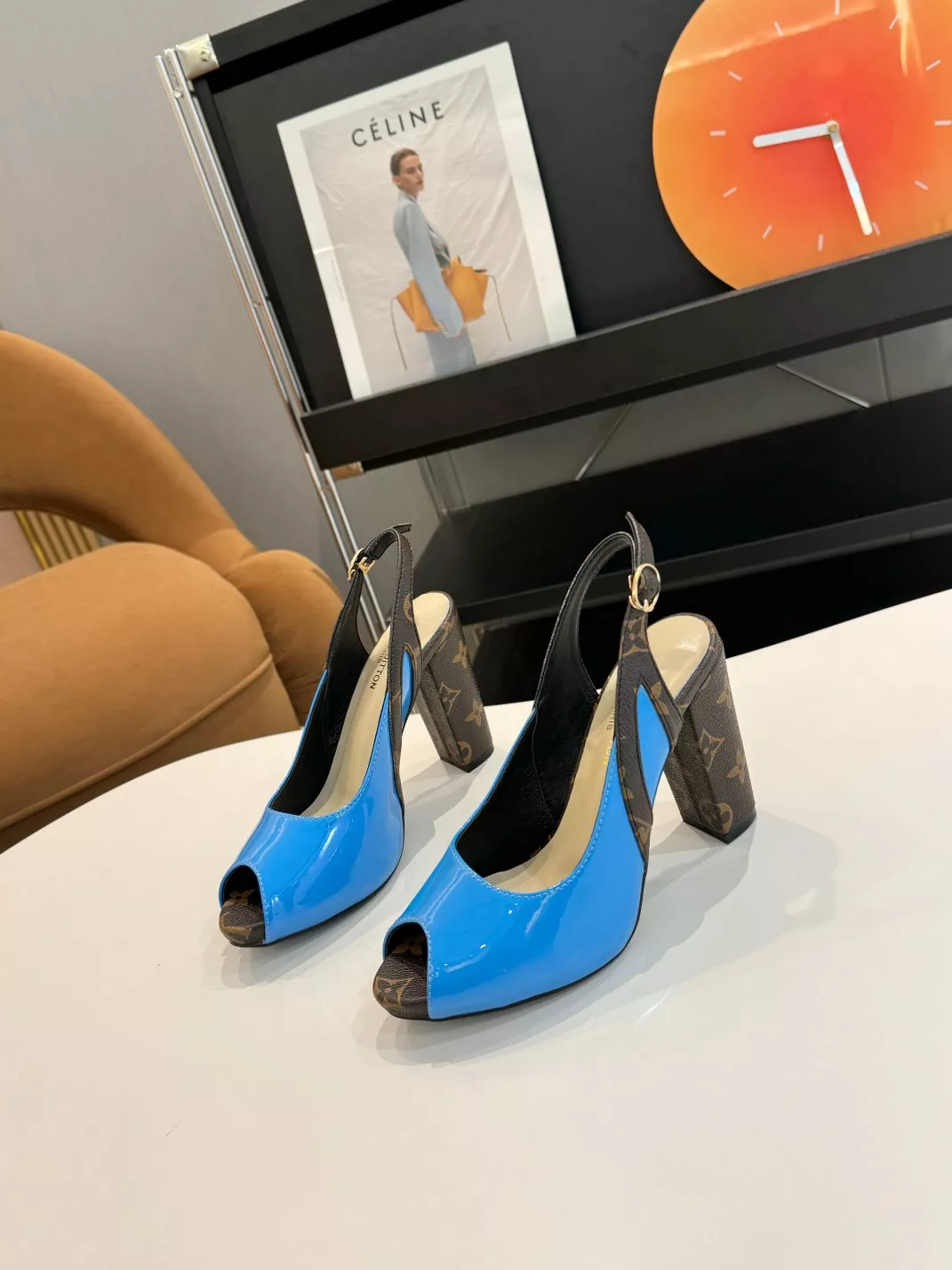Louis Vuitton Sandal For Women EasyMatch 2541