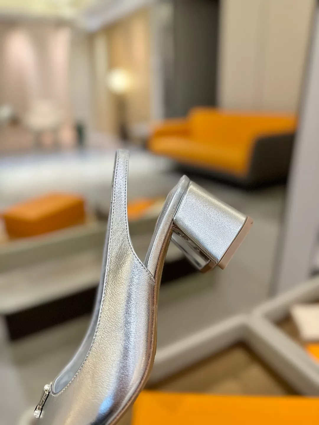 Louis Vuitton Sandal For Women Flexible 4005