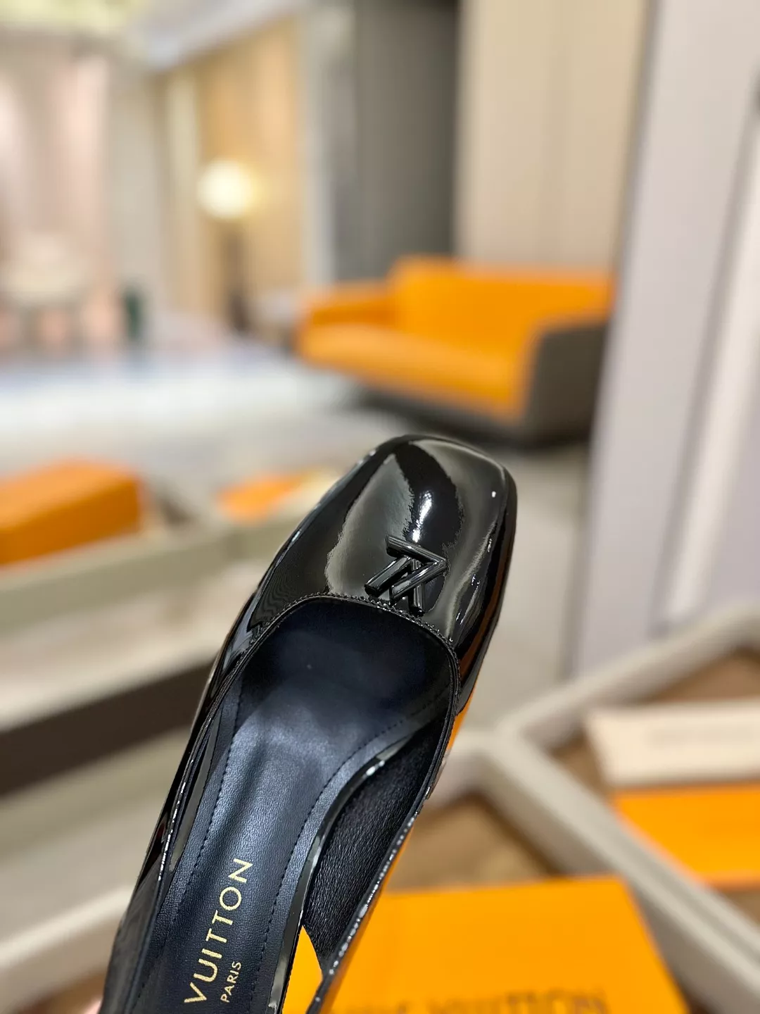 Louis Vuitton Sandal For Women Functional 9033