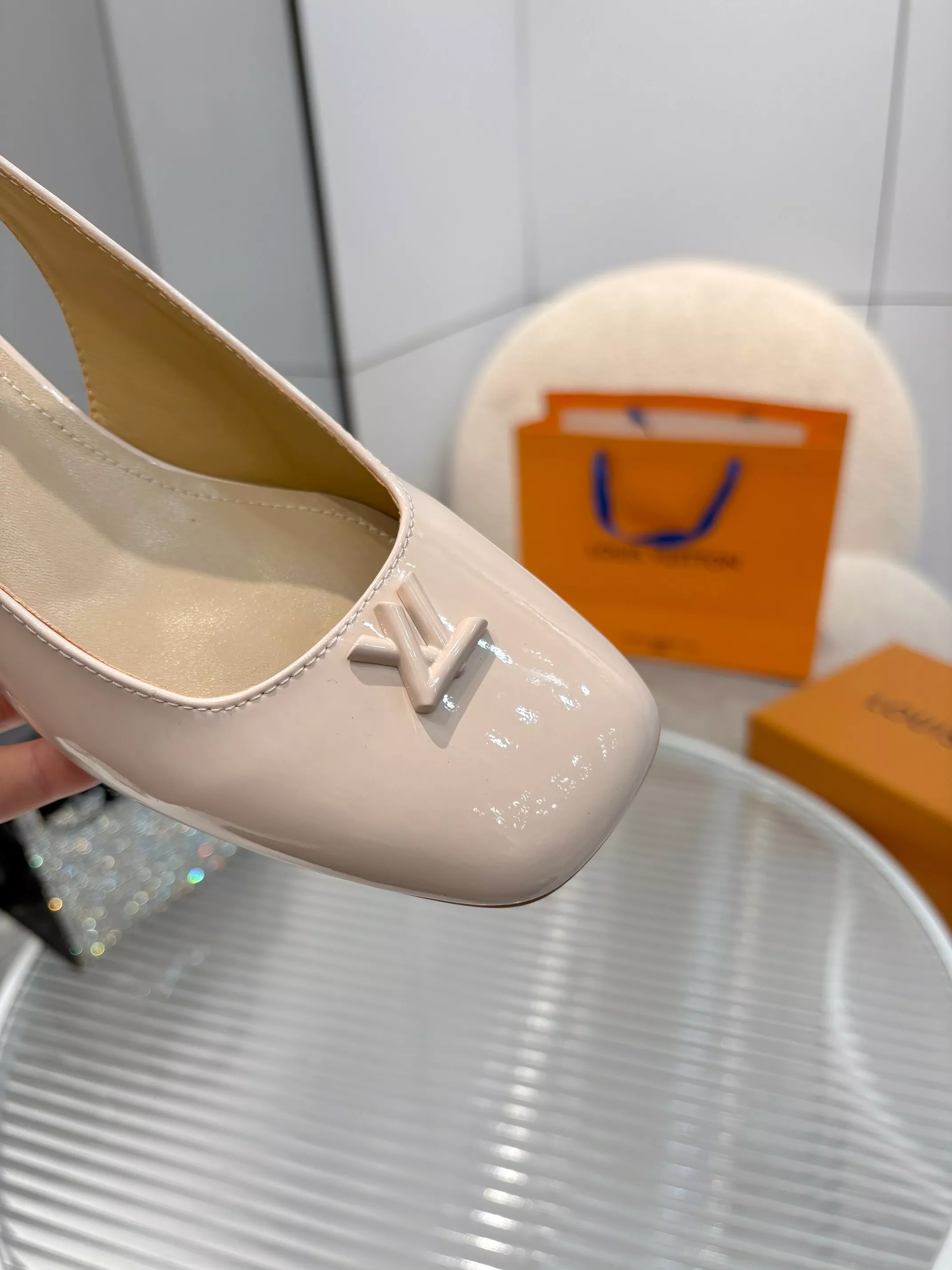 Louis Vuitton Sandal For Women Lightweight 9716