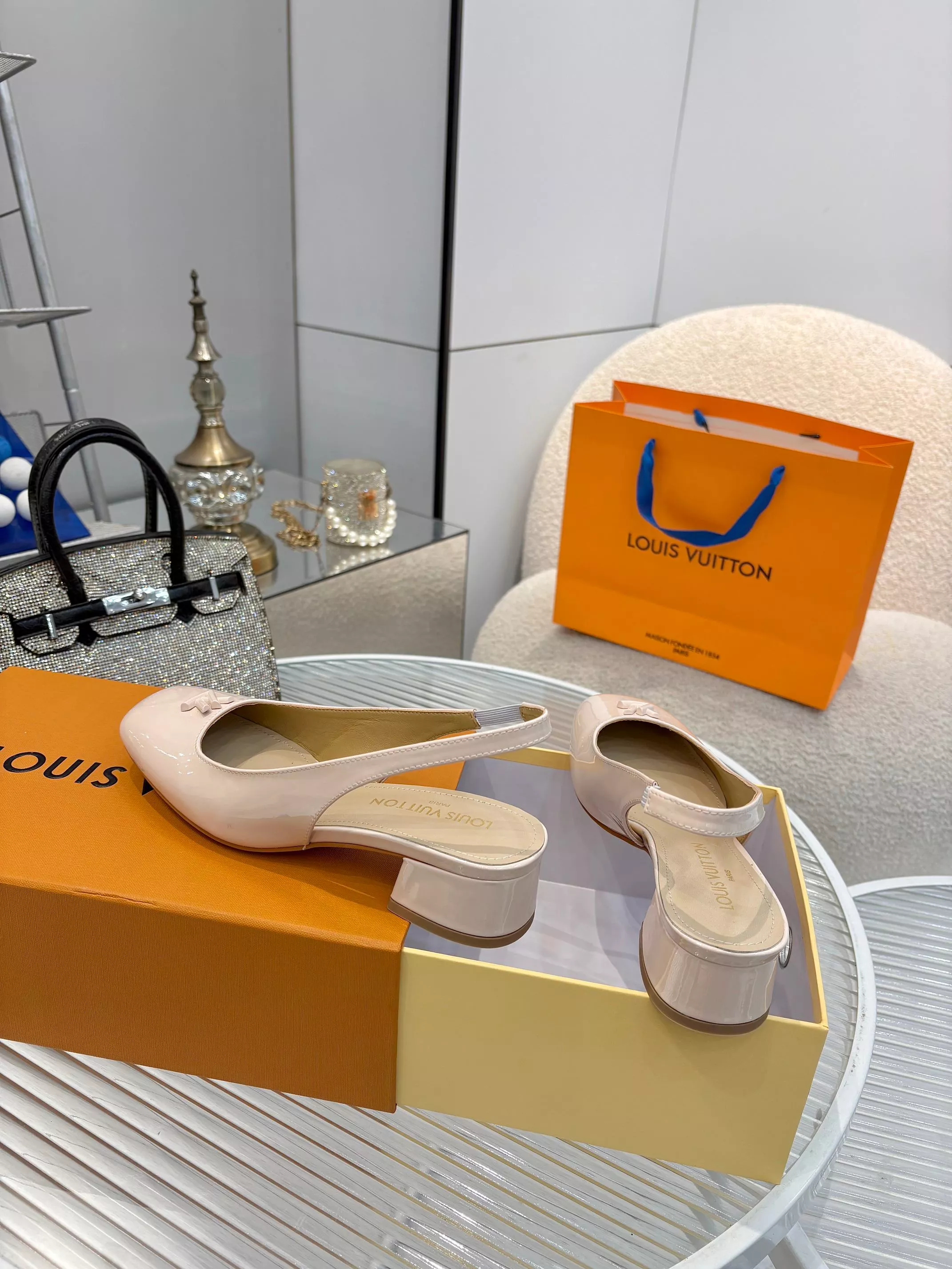 Louis Vuitton Sandal For Women Lightweight 9716