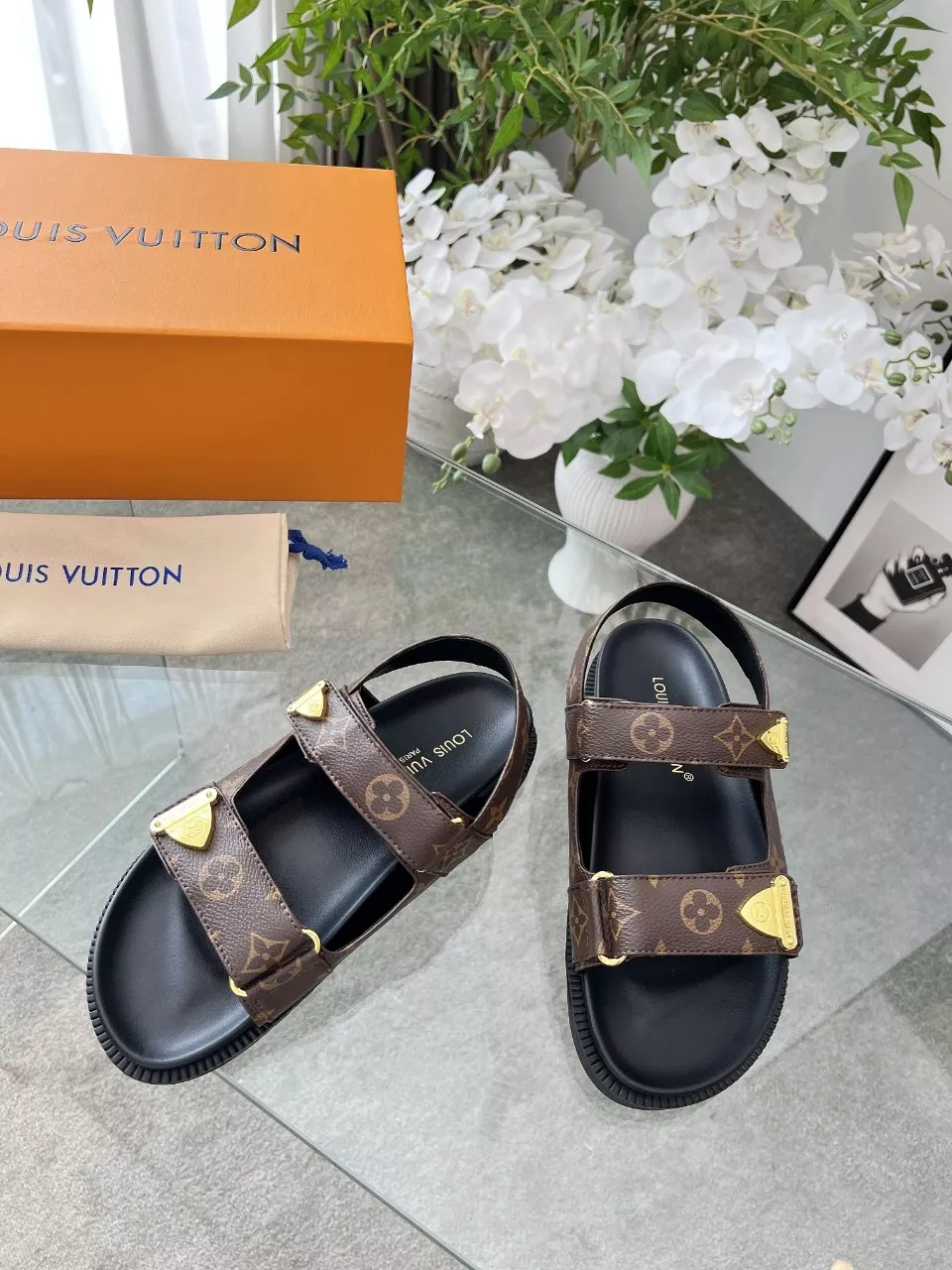 Louis Vuitton Sandal For Women Practical 5738