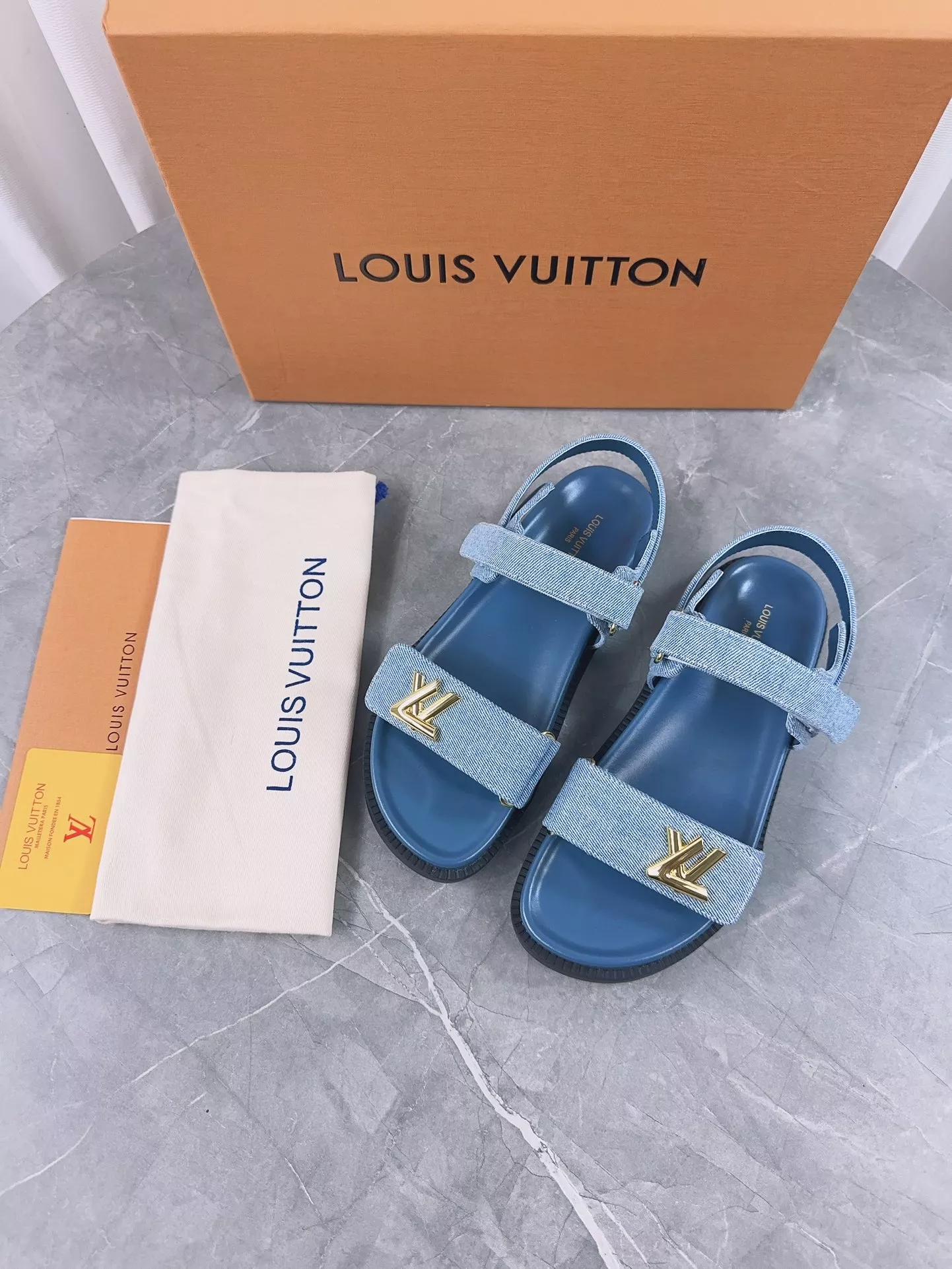 Louis Vuitton Sandal For Women SportInspired 7757
