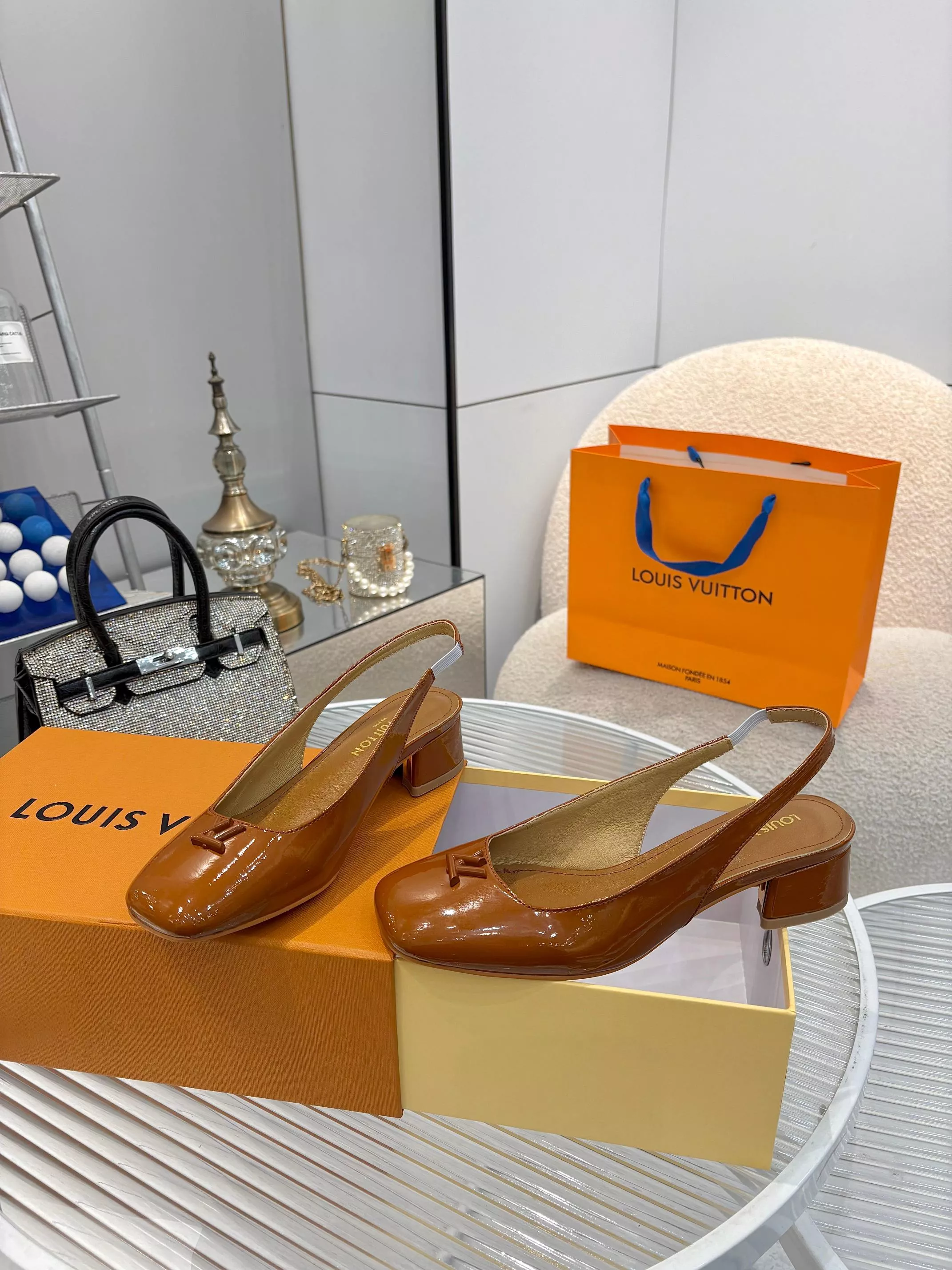 Louis Vuitton Sandal For Women StreetReady 3918