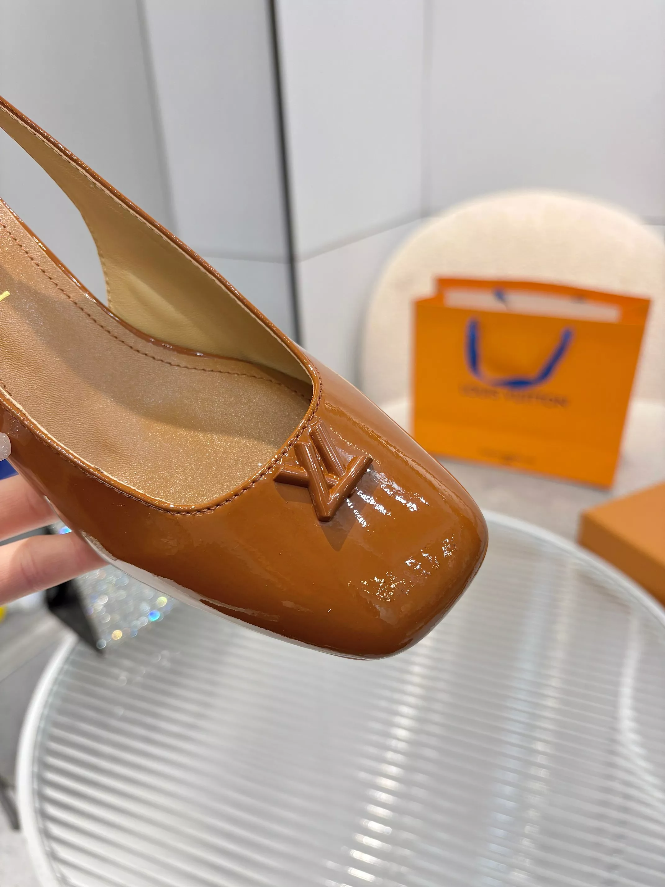 Louis Vuitton Sandal For Women StreetReady 3918