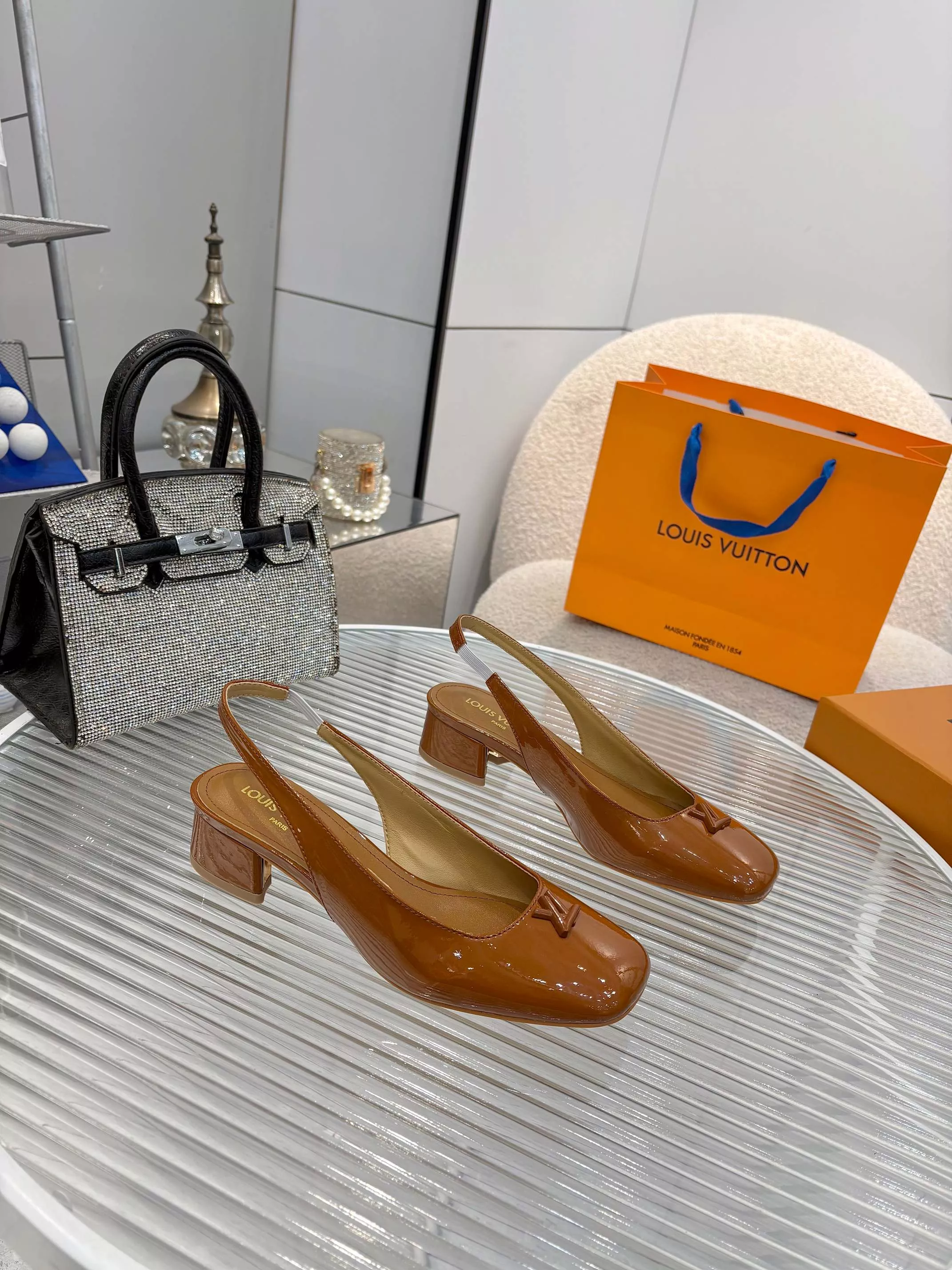 Louis Vuitton Sandal For Women StreetReady 3918