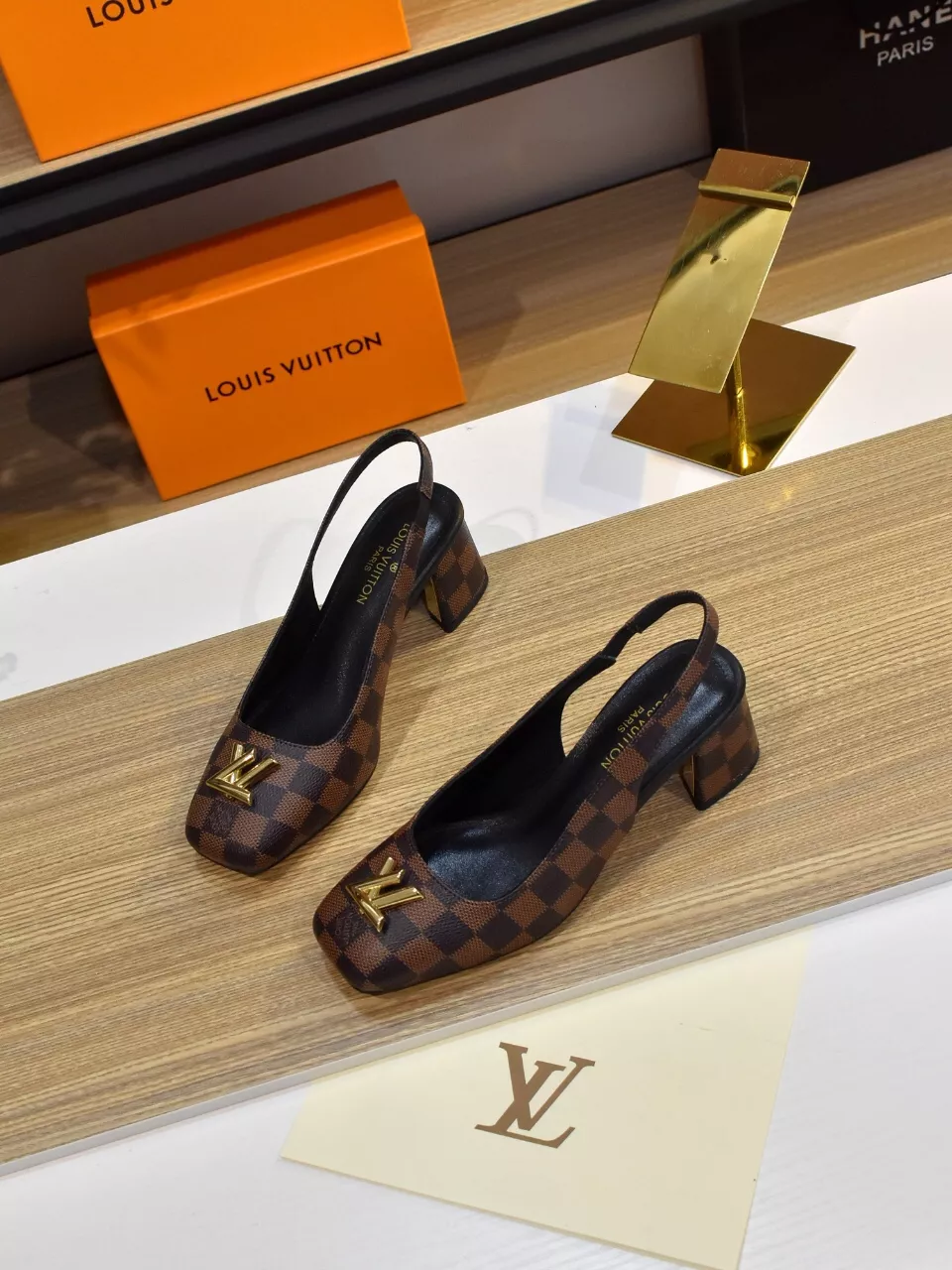 Louis Vuitton Sandal For Women Stylish 8221