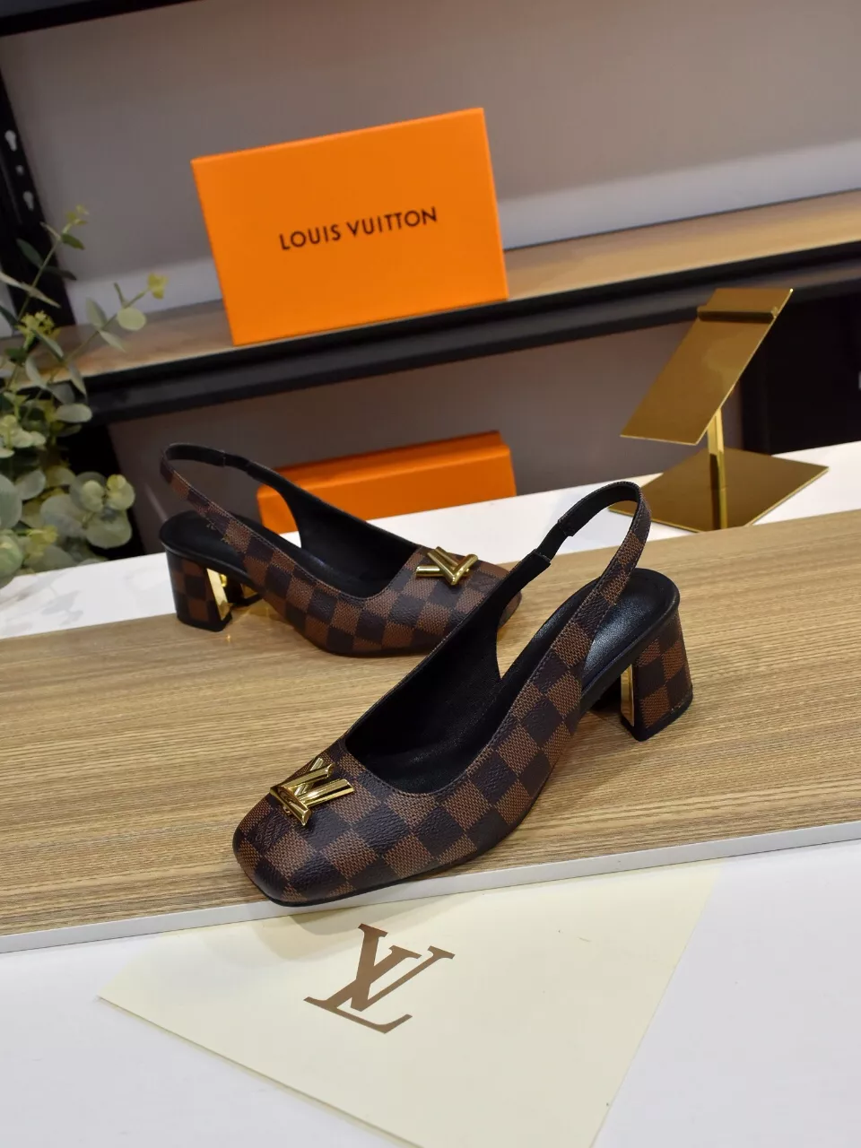 Louis Vuitton Sandal For Women Stylish 8221