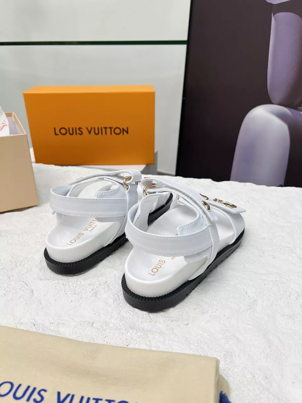 Louis Vuitton Sandal For Women Trendsetting 8442
