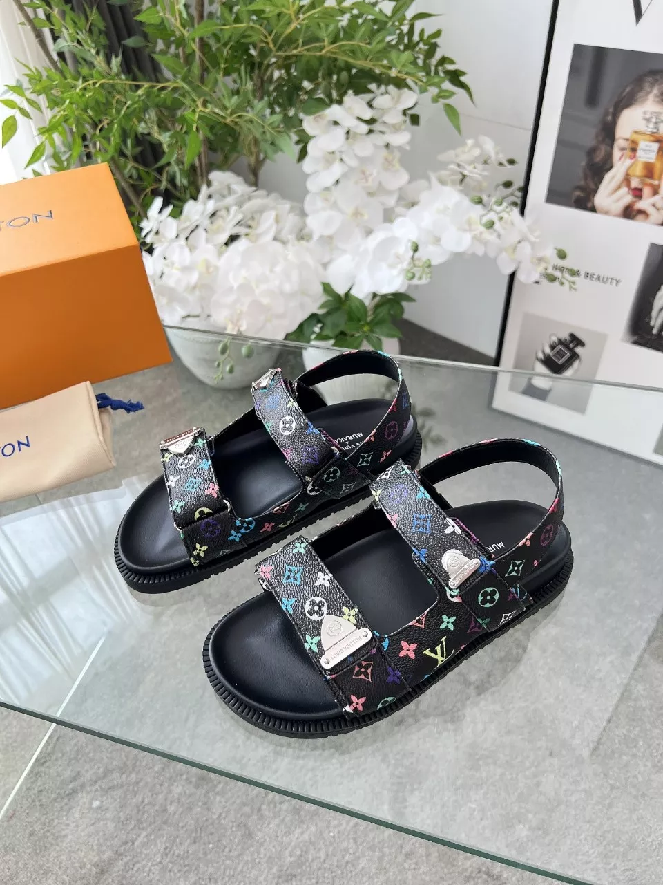 Louis Vuitton Sandal For Women Trendy 5694