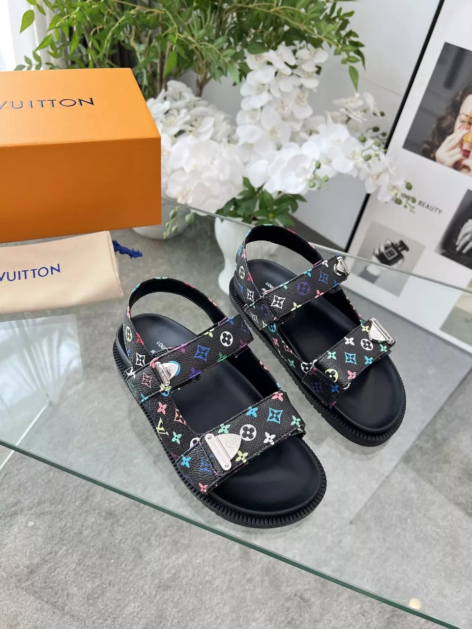 Louis Vuitton Sandal For Women Trendy 5694