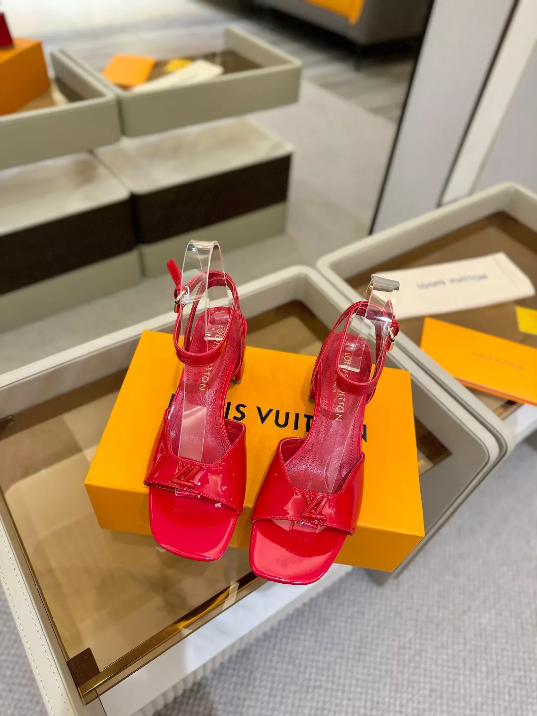 Louis Vuitton Sandal For Women UrbanStyle 3495