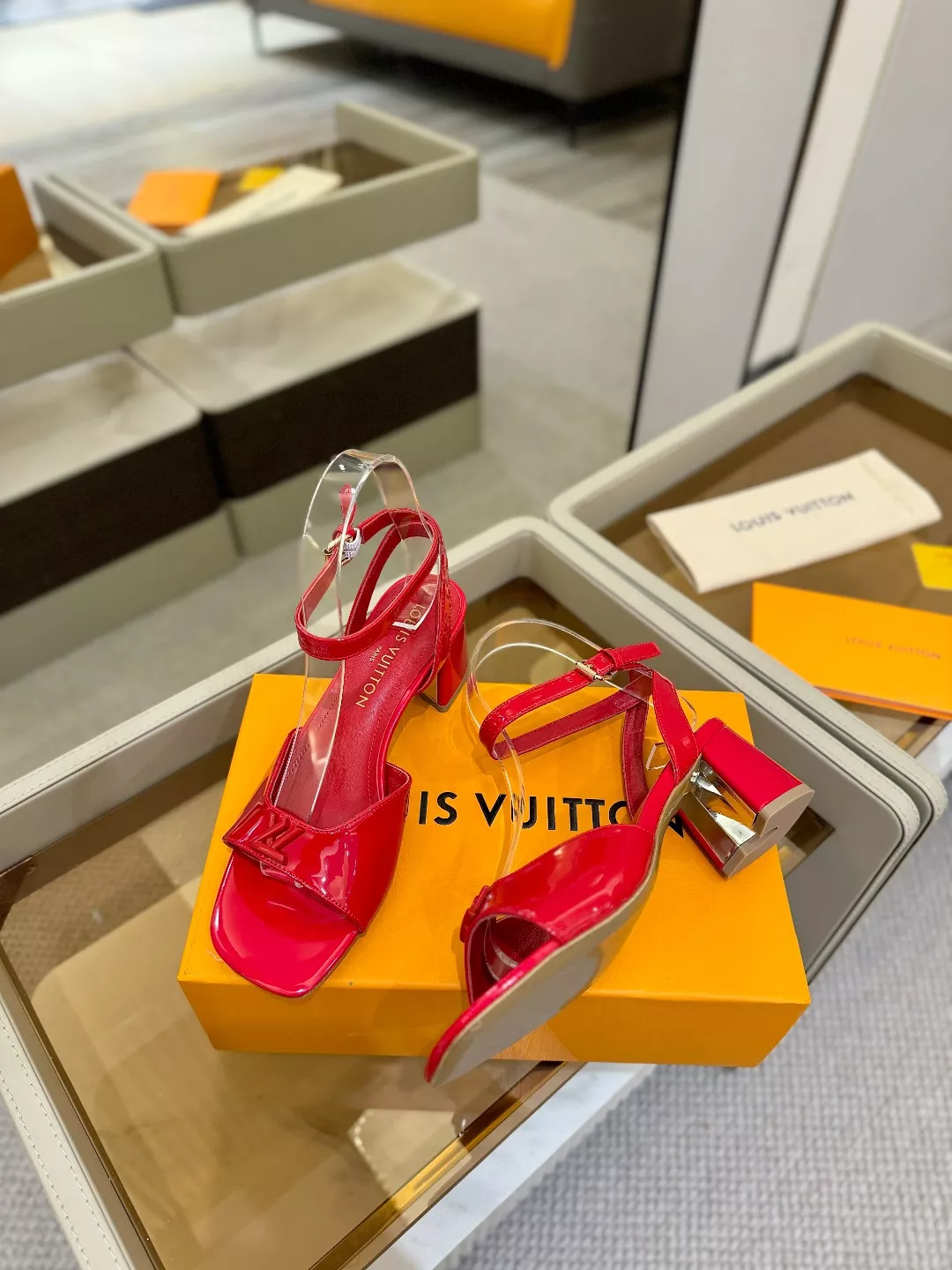 Louis Vuitton Sandal For Women UrbanStyle 3495