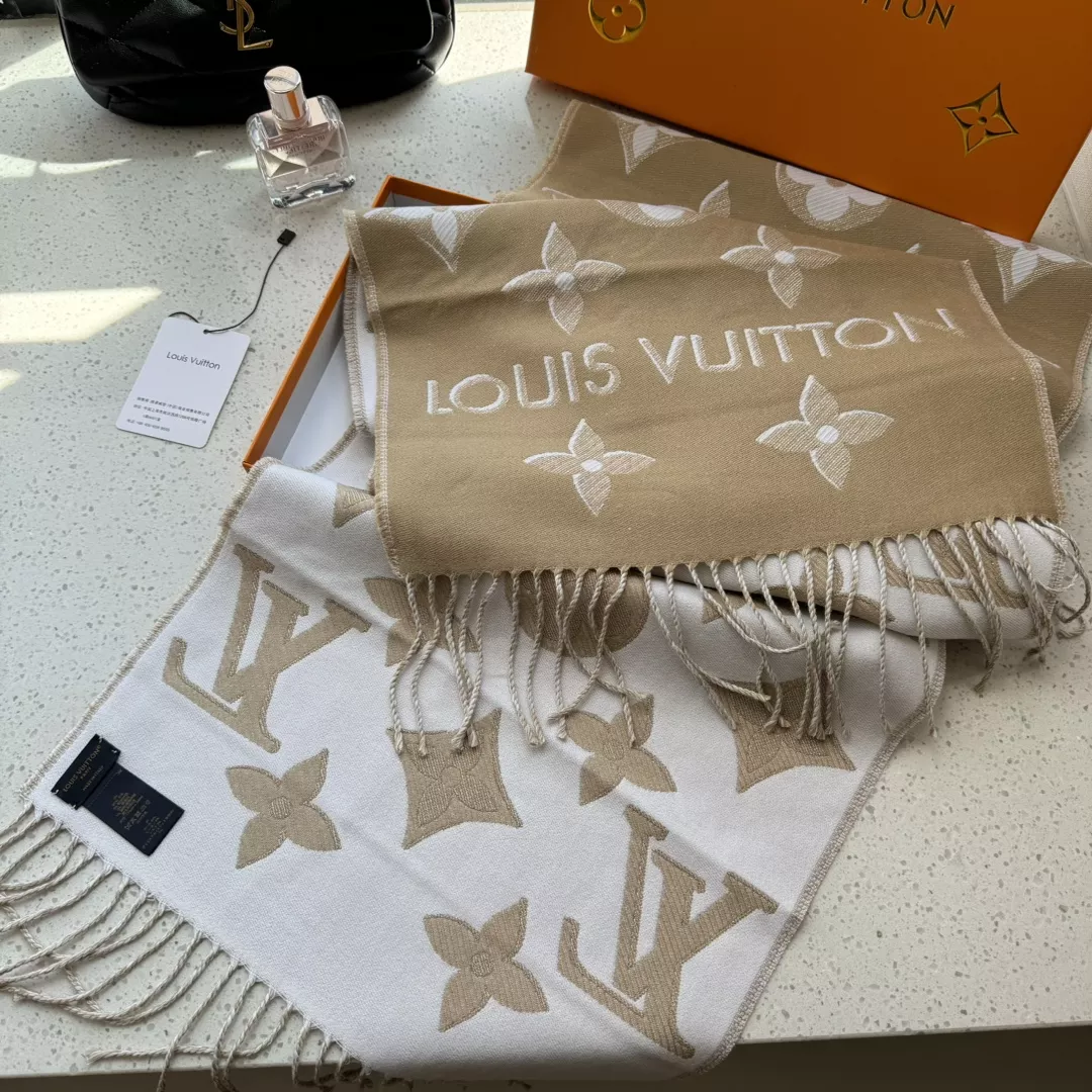 Louis Vuitton Scarf For Unisex Popular 1764