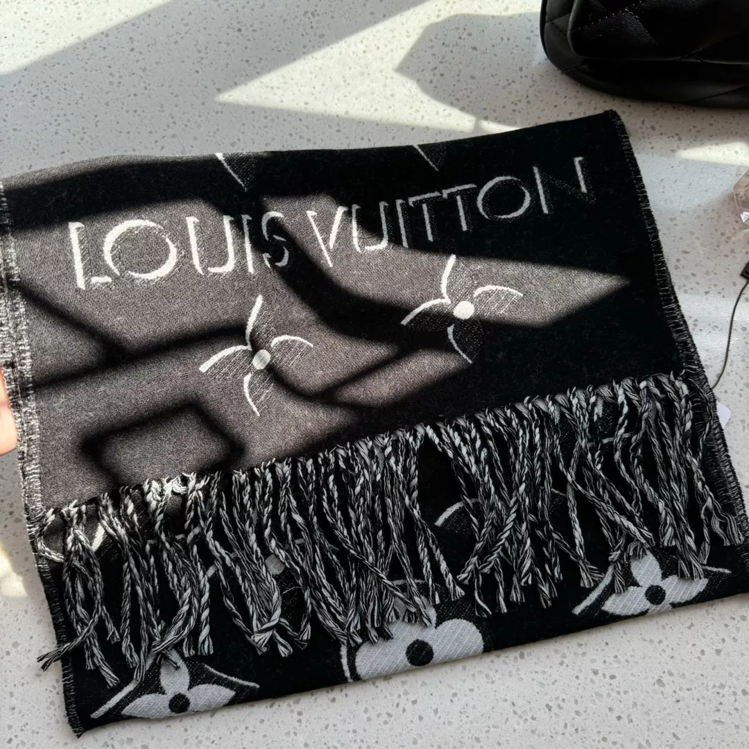 Louis Vuitton Scarf For Unisex Practical 1683