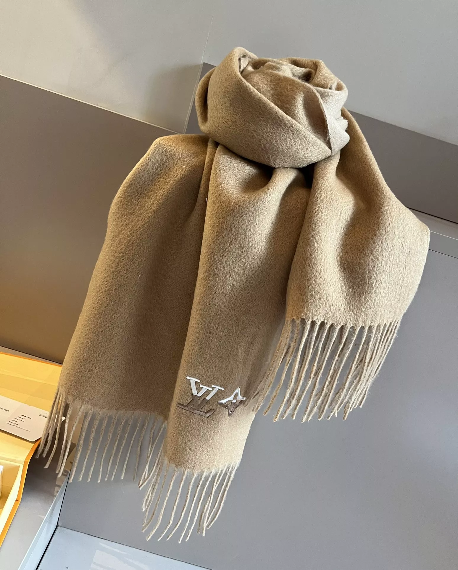 Louis Vuitton Scarf For Unisex Resilient 4491