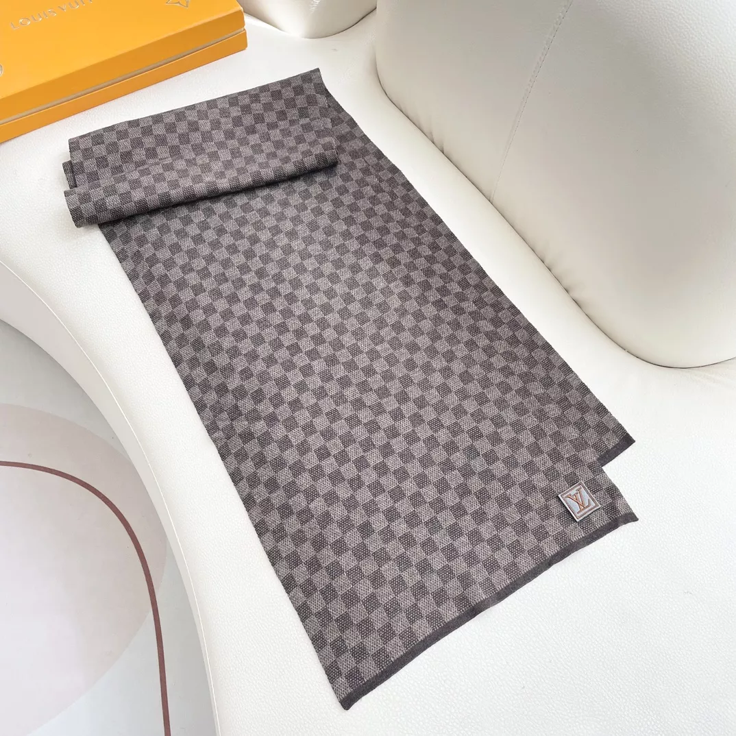 Louis Vuitton Scarf For Unisex Sleek 7267