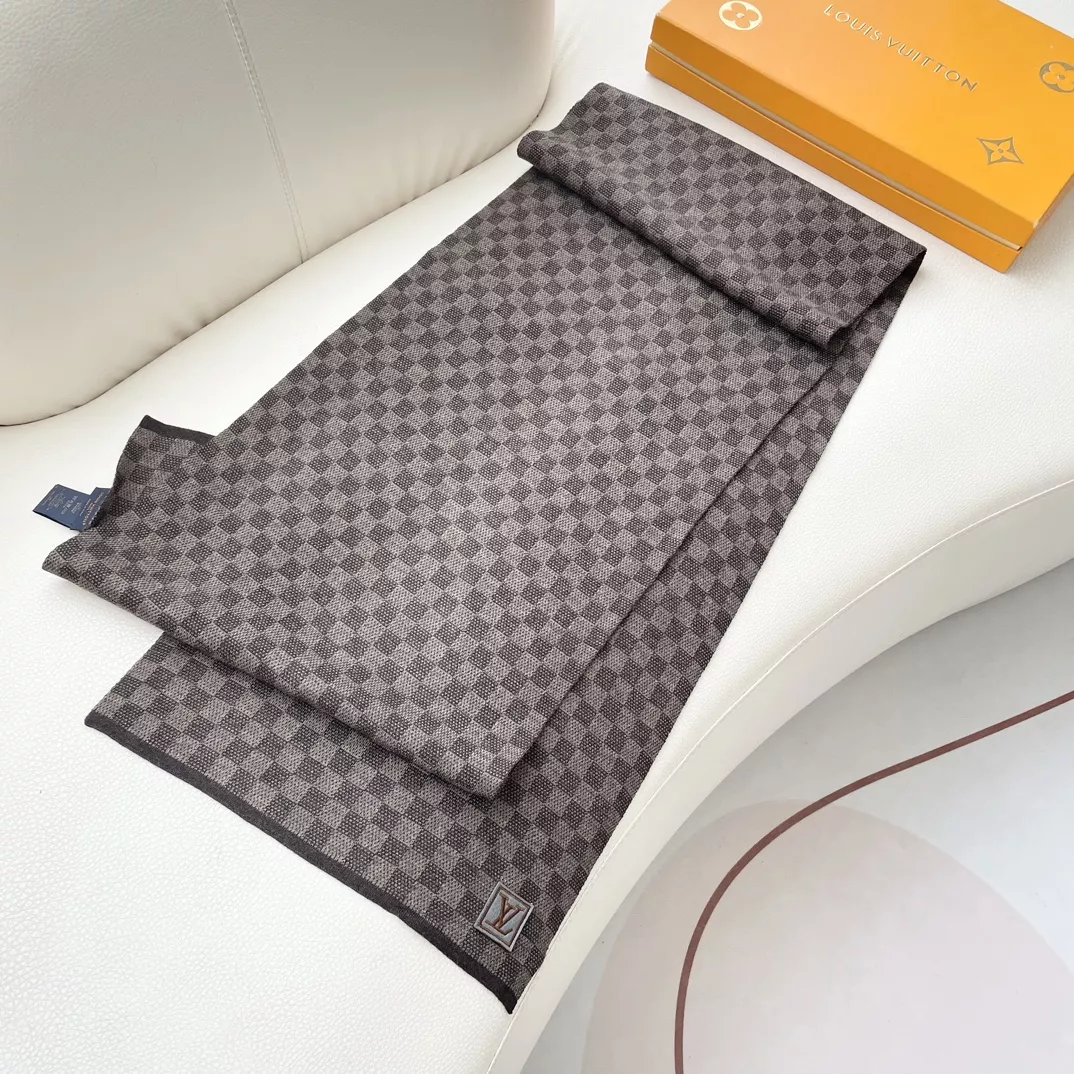 Louis Vuitton Scarf For Unisex Sleek 7267